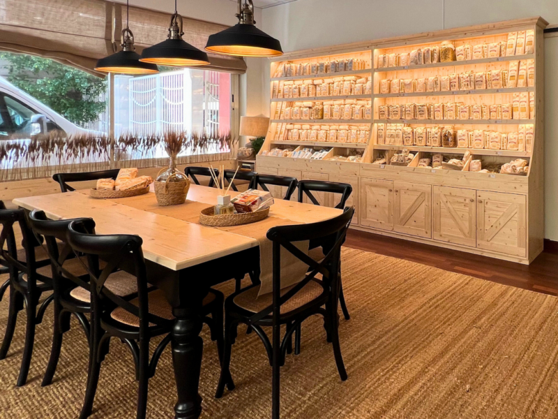 Arredi in legno per negozi